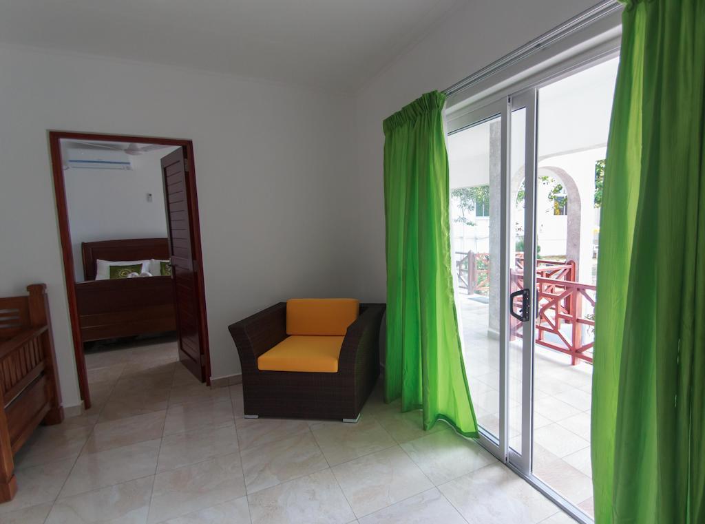 Coco Blanche Apartment Anse Royale Room photo