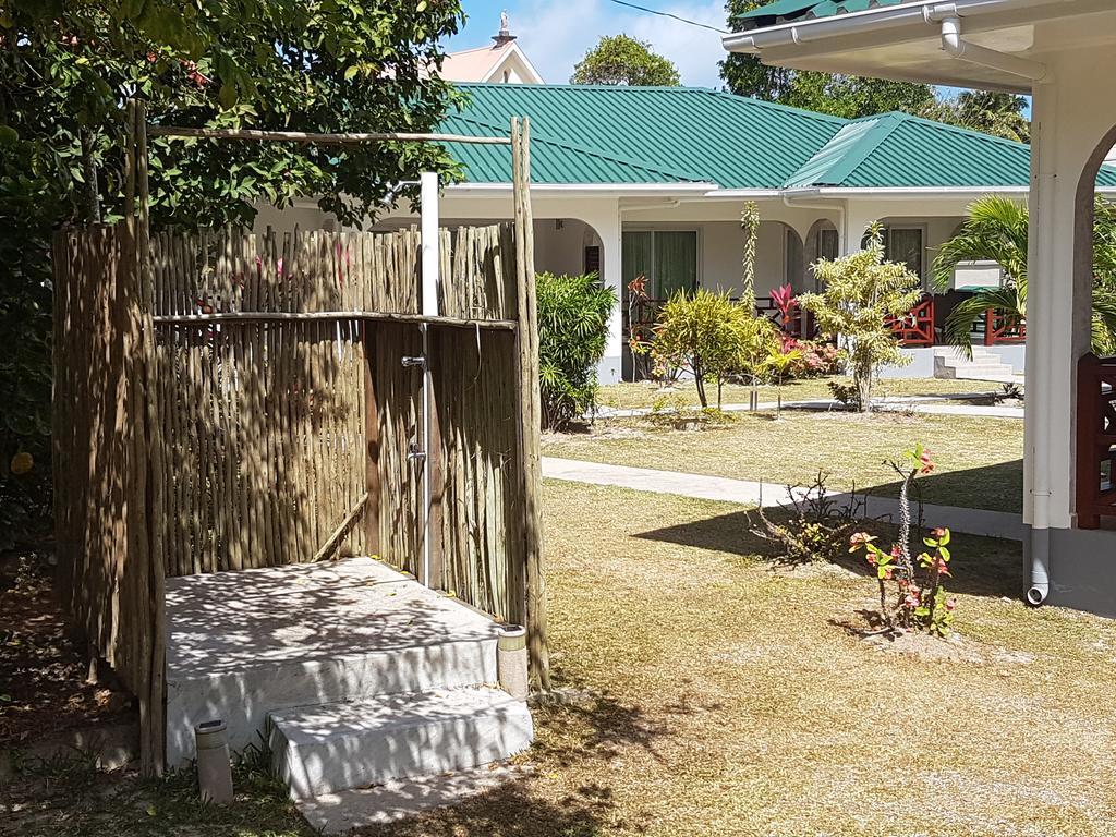 Coco Blanche Apartment Anse Royale Exterior photo